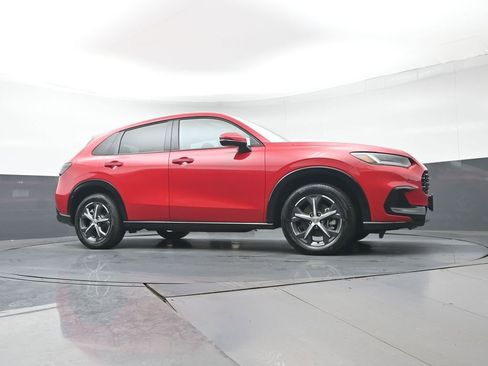 Certified 2025 Honda HR-V EX-L image 39