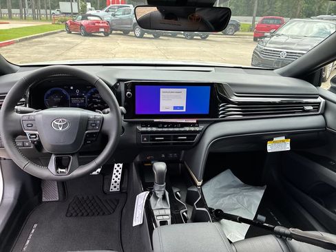 New 2026 Toyota Camry XSE FWD image 18