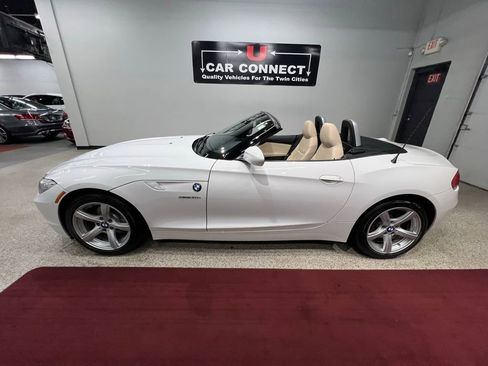 Used 2011 BMW Z4 sDrive30i image 28