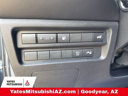 New 2025 Mitsubishi Outlander SE AWD/4WD image 8