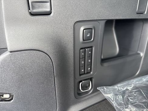New 2026 Ford Expedition Max Platinum w/ Stealth Appearance Package AWD/4WD image 13