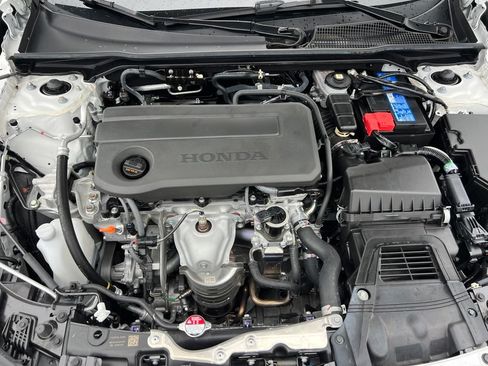 Used 2025 Honda Civic Sport image 26