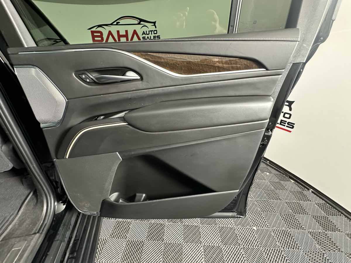 Used 2021 Cadillac Escalade ESV Sport Platinum w/ LPO, ONYX Package AWD/4WD image 19
