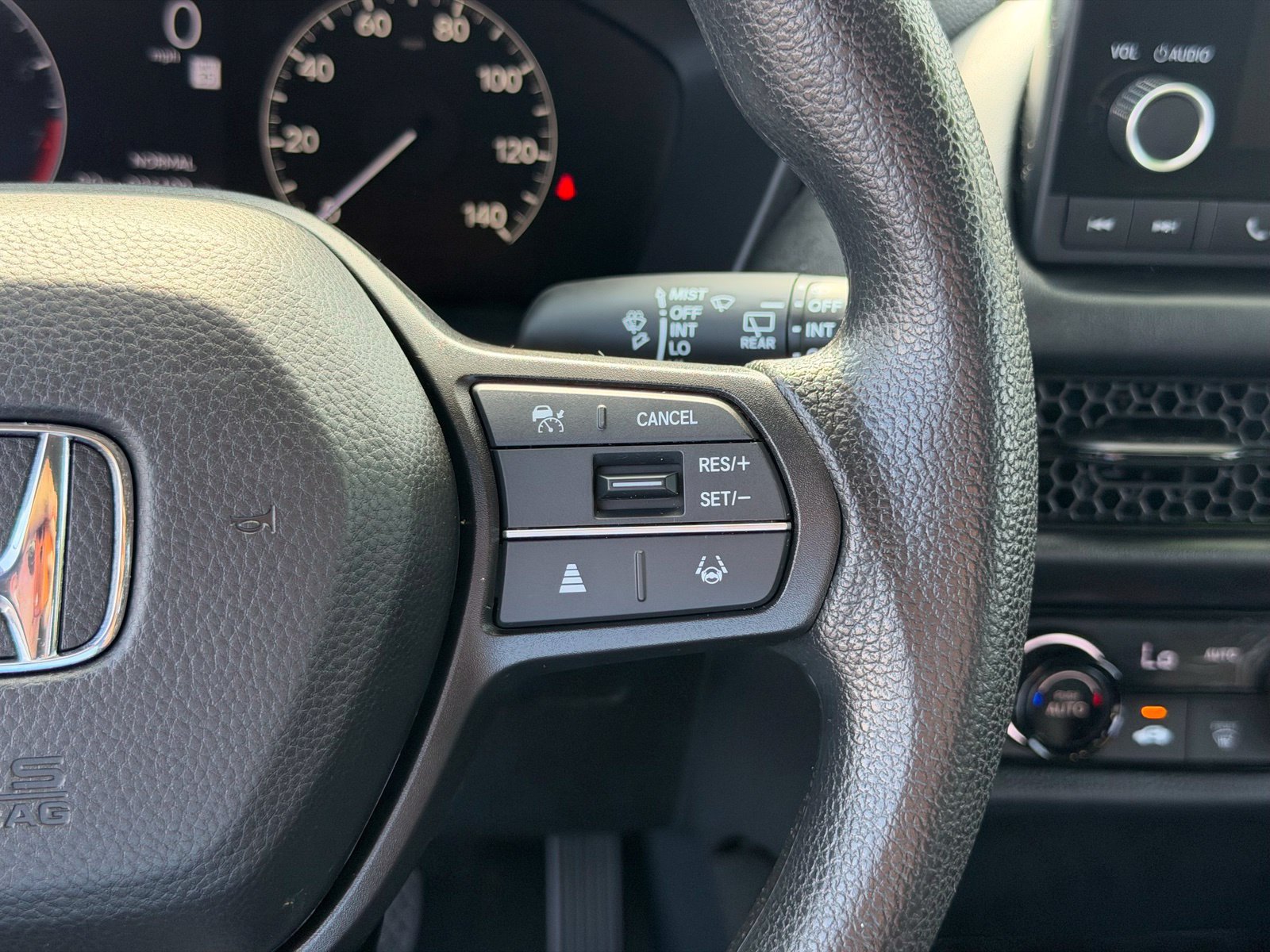 Used 2024 Honda HR-V LX image 15