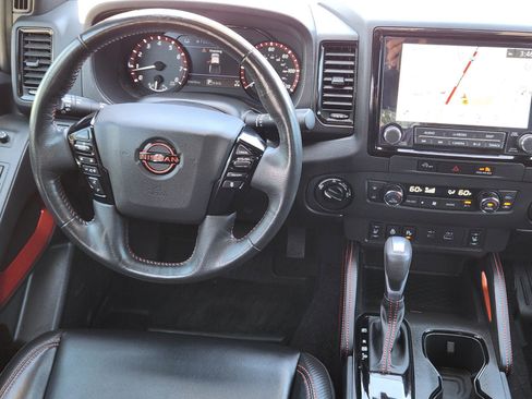 Used 2023 Nissan Frontier PRO-4X w/ Pro Convenience Package AWD/4WD image 9