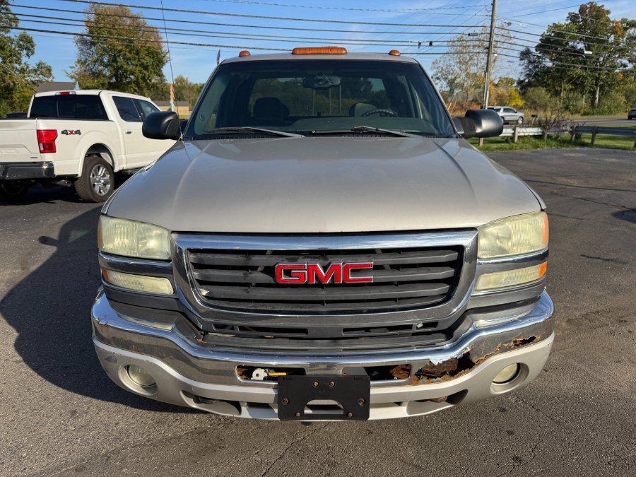 Used 2004 GMC Sierra 3500 SLE w/ Heavy-Duty Power Package AWD/4WD image 8