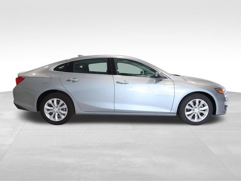 Used 2024 Chevrolet Malibu LT FWD image 5