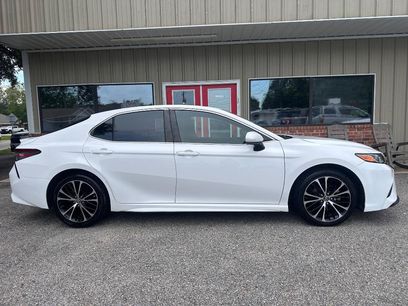 Used 2018 Toyota Camry SE