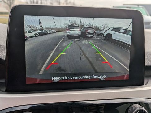 Used 2021 Ford Escape SE w/ Cold Weather Package image 26