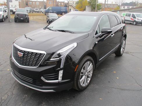 Used 2024 Cadillac XT5 Premium Luxury image 1