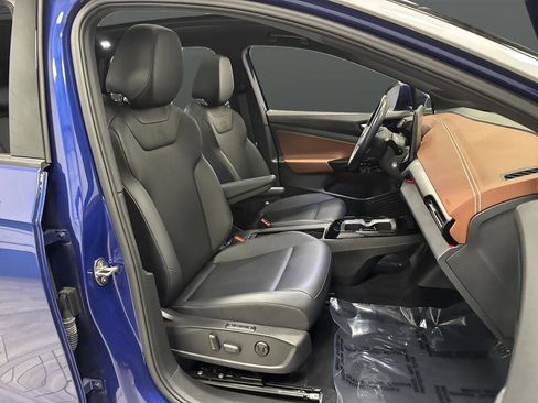 Used 2021 Volkswagen ID.4 Pro S w/ Gradient Package image 30