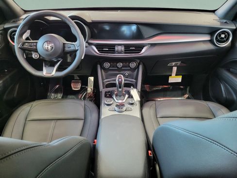 New 2025 Alfa Romeo Stelvio Sprint AWD/4WD image 40