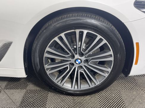 Used 2019 BMW 530i xDrive w/ Convenience Package image 8