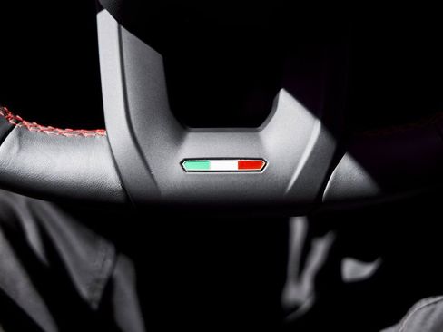 Used 2024 Lamborghini Urus Performante image 76