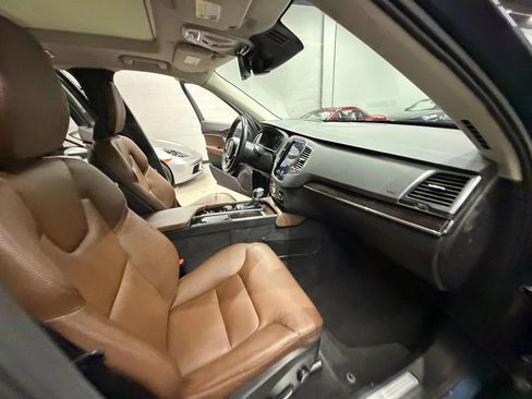 Used 2019 Volvo XC90 T6 Momentum w/ Advanced Package image 37