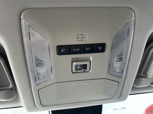 Certified 2024 Toyota RAV4 XLE AWD/4WD image 32