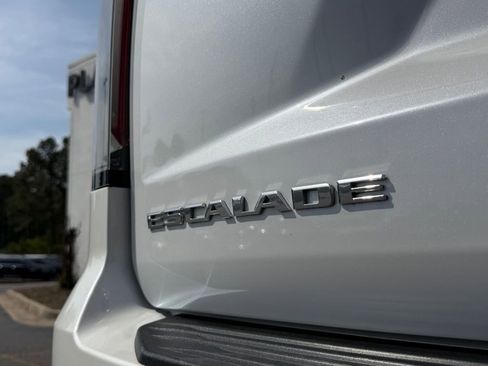 Used 2023 Cadillac Escalade V w/ Heavy-Duty Trailer Package AWD/4WD image 12