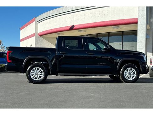 New 2026 Toyota Tundra SR5 image 3