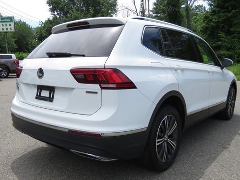 Used 2019 Volkswagen Tiguan SEL AWD/4WD image 5