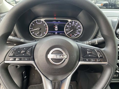 Used 2024 Nissan Sentra SV image 16