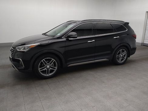 Used 2018 Hyundai Santa Fe Limited w/ Cargo Package FWD image 2