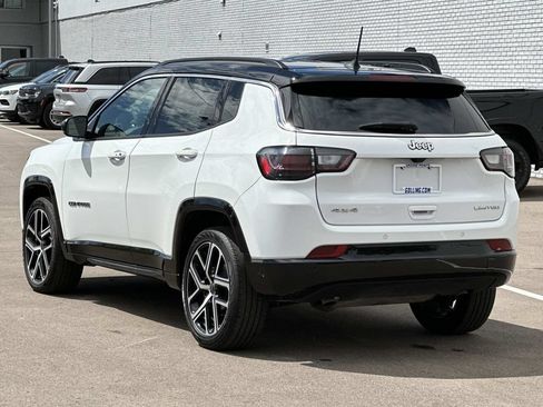 Certified 2025 Jeep Compass Limited w/ Elite Group AWD/4WD image 4