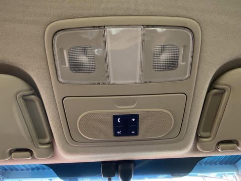 Used 2010 Hyundai Elantra GLS FWD image 21