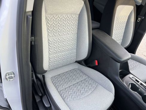 Used 2023 Chevrolet Equinox LS w/ LS Convenience Package image 28