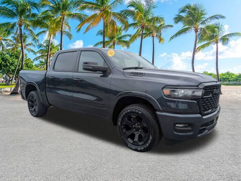 Used 2025 RAM 1500 Big Horn AWD/4WD image 2