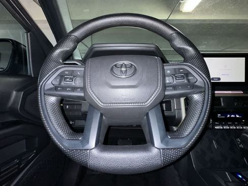 Used 2025 Toyota Tacoma SR5 RWD image 15