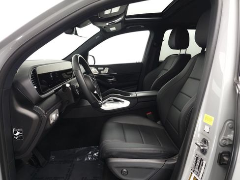 Used 2025 Mercedes-Benz GLE 450e 4MATIC image 8