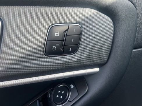 New 2026 Ford Explorer ST-Line w/ ST-Line Street Pack image 17