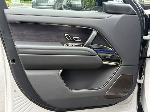 New 2026 Land Rover Range Rover SV AWD/4WD image 14