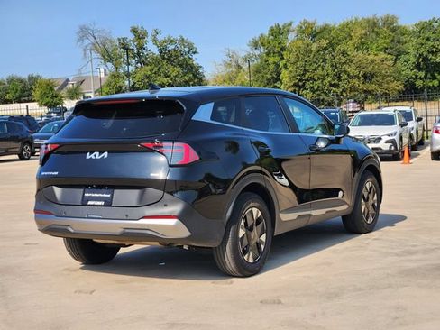 Certified 2026 Kia Sportage LX FWD image 7