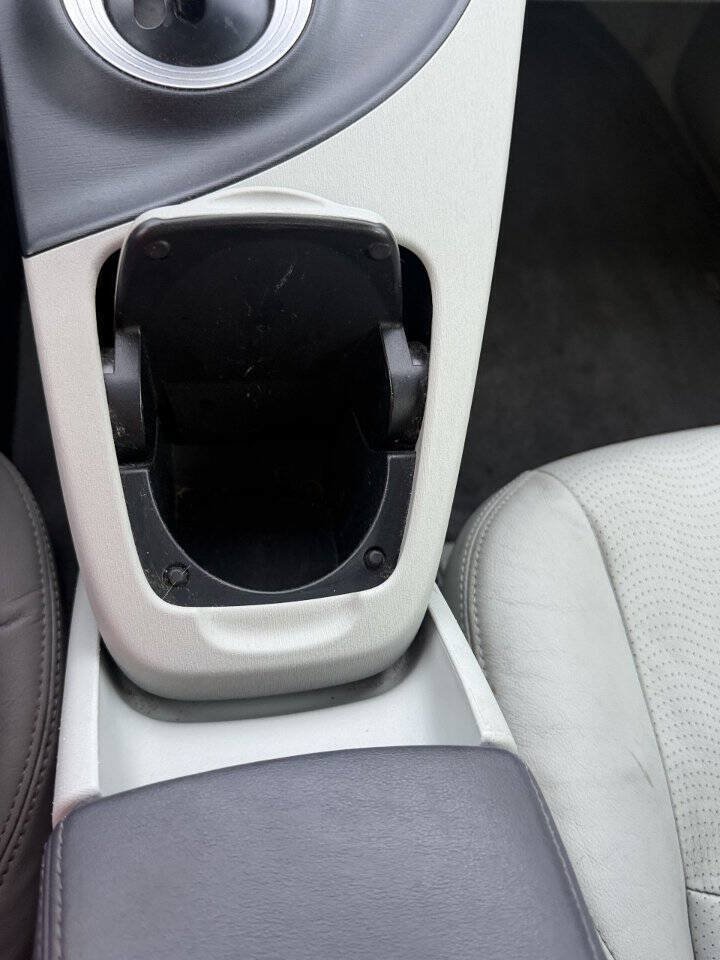 Used 2010 Toyota Prius One FWD image 15