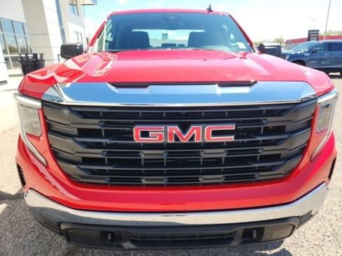 New 2025 GMC Sierra 1500 Pro image 2