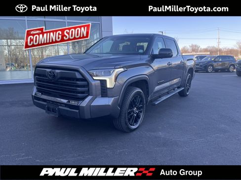 Used 2024 Toyota Tundra Limited image 1