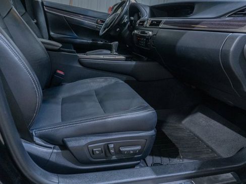 Used 2019 Lexus GS 350 AWD image 13
