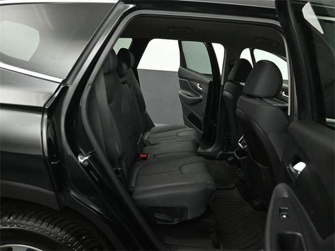 Used 2019 Hyundai Santa Fe SE image 24