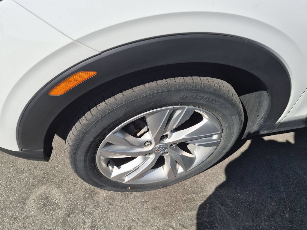 Used 2024 Buick Encore GX Preferred FWD image 3
