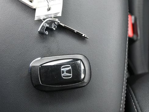 Used 2025 Honda HR-V EX-L image 25