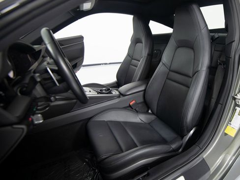 Certified 2022 Porsche 911 Carrera image 17