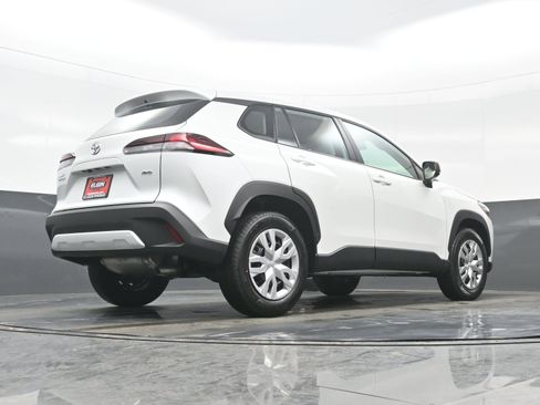 Used 2026 Toyota Corolla Cross L image 30