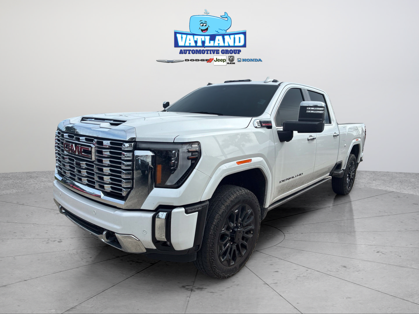 Used 2024 GMC Sierra 2500 Denali w/ Denali Reserve Package AWD/4WD image 1