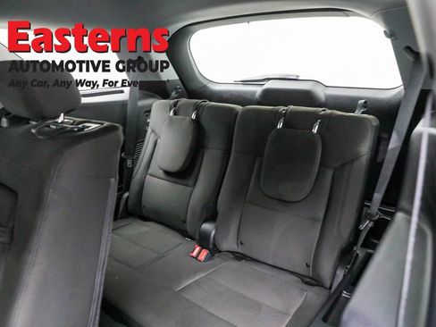 Used 2022 Ford Explorer XLT image 25