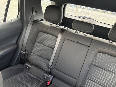 Used 2025 Chevrolet Equinox LT FWD image 32