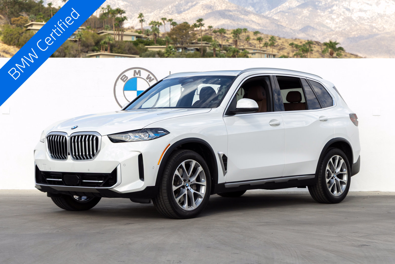 Certified 2026 BMW X5 sDrive40i w/ Parking Assistance Package RWD image 1