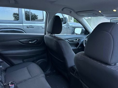 Used 2017 Nissan Rogue FWD image 10