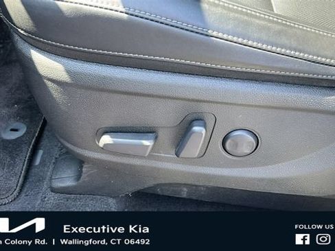 Certified 2023 Kia Telluride S AWD/4WD image 11
