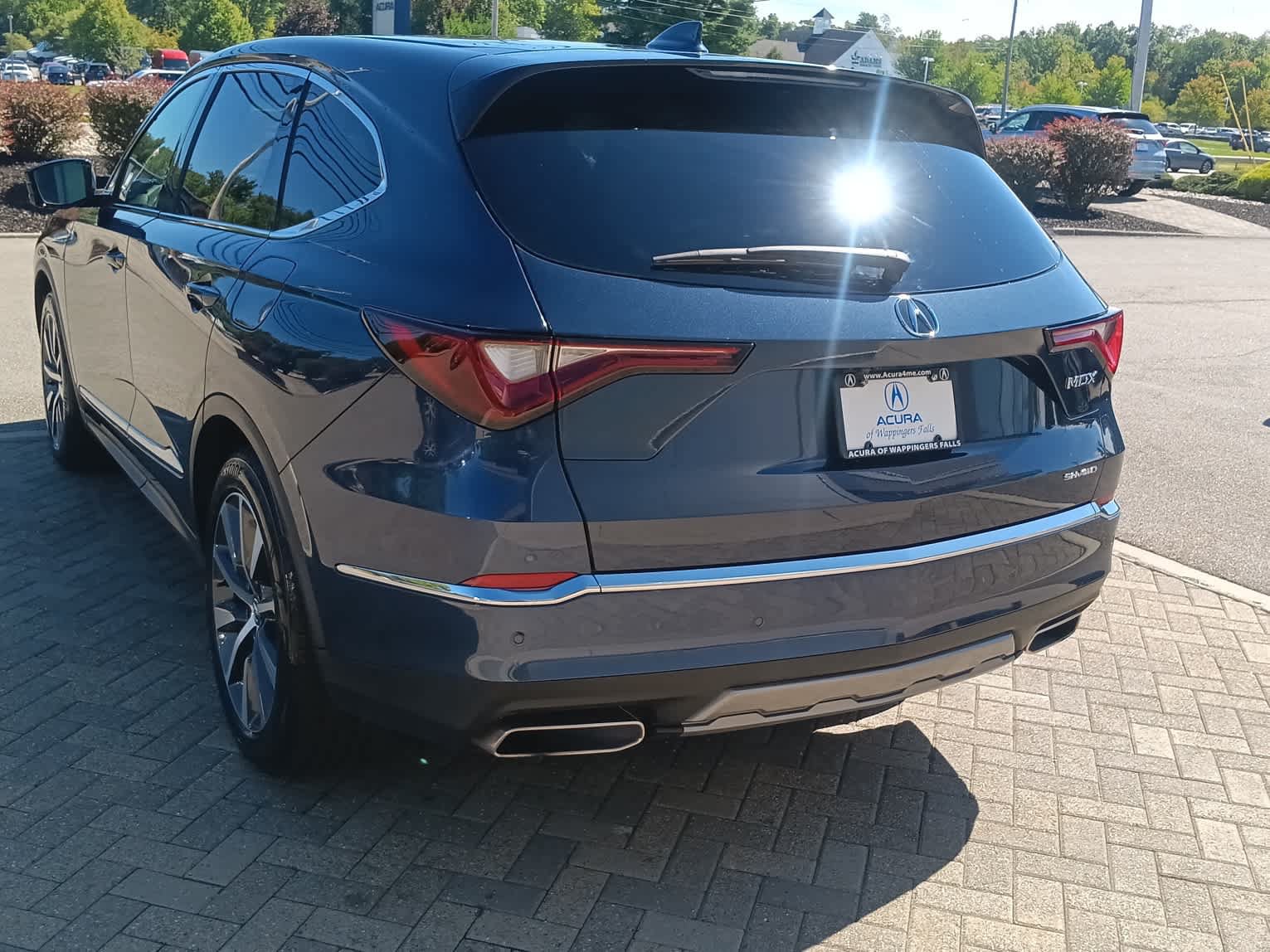 Used 2026 Acura MDX w/ Technology Package AWD/4WD image 3